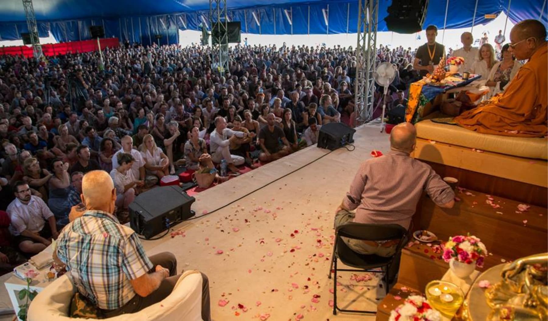 Inicjacja Gjalła Giamtso udzielona przez Szieraba Rinpocze. (Kuchary 2015 r.)